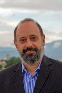 Andy Bezara, founder of SmileBridge Costa Rica, international dental patient advisor