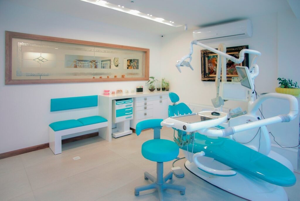 Costa Rica Has Over 1,000 Dental Clinics. SmileBridge Works With 10